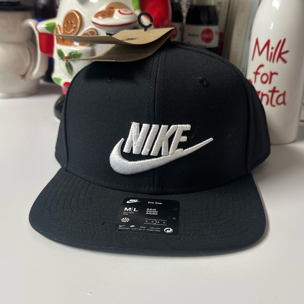 Nike Pro Cap Dri Fit Black Snap Back Hat Size Medium/Large New With Tag